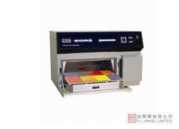 臺式氙燈試驗箱圖片